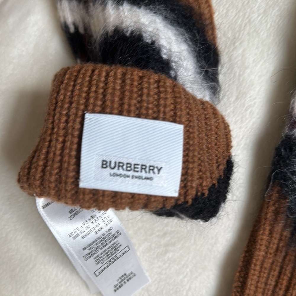 Burberry Chevron Check Overlay Fingerless Knit Gloves | Rare Find - Picture 9 of 12
